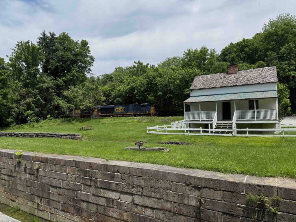 Lock, lock house, and train